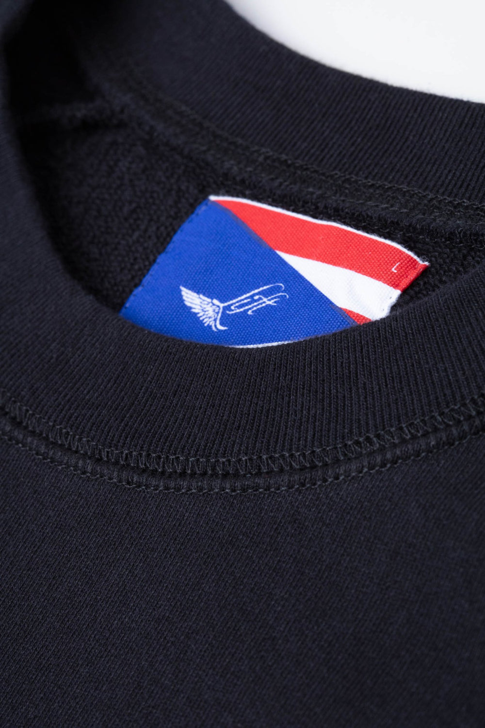 Lift Sweatshirt - Black & Ecru - Kelowna e - Foil Adventures